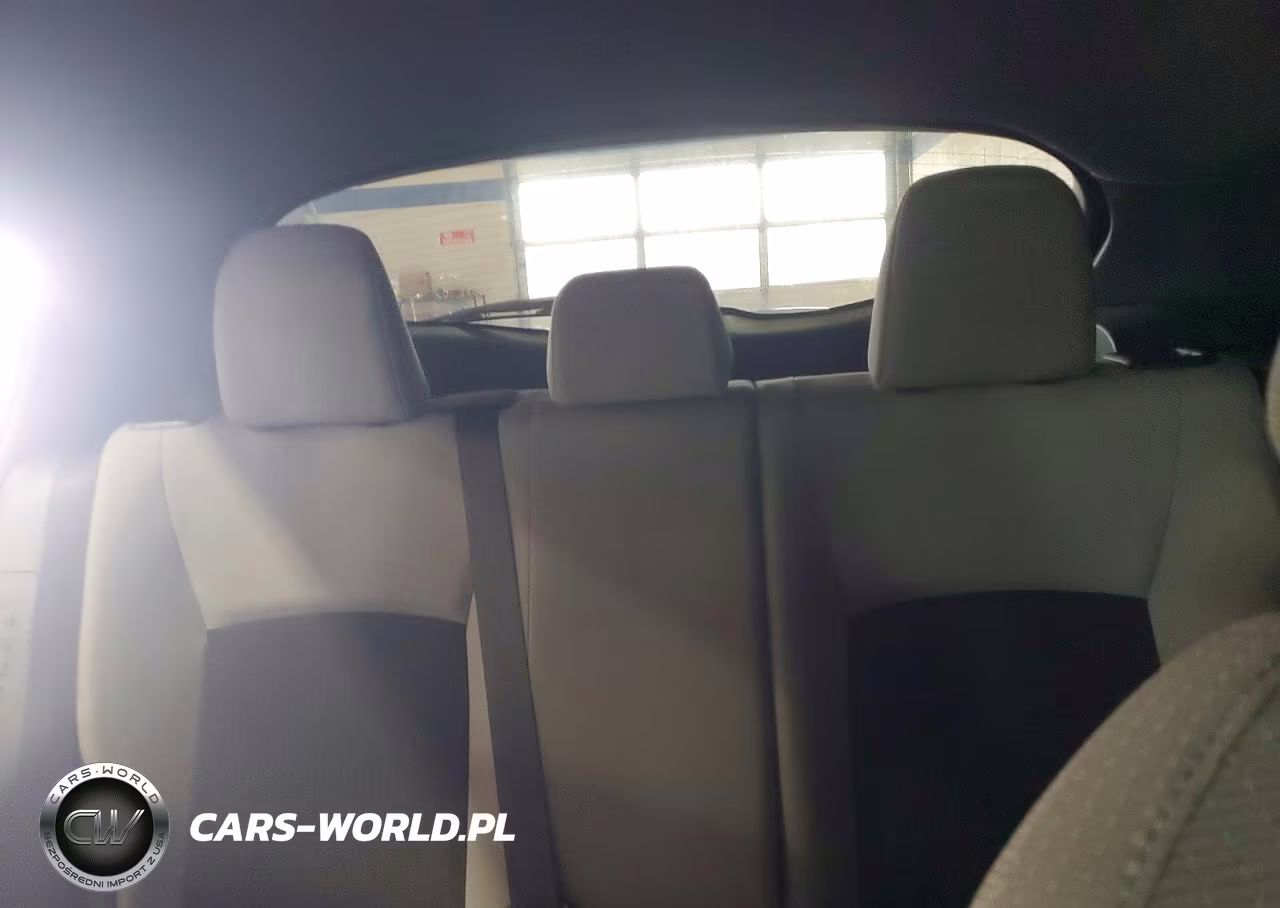2019 Toyota C-Hr Xle VIN:NMTKHMBX5KR068845 - 10