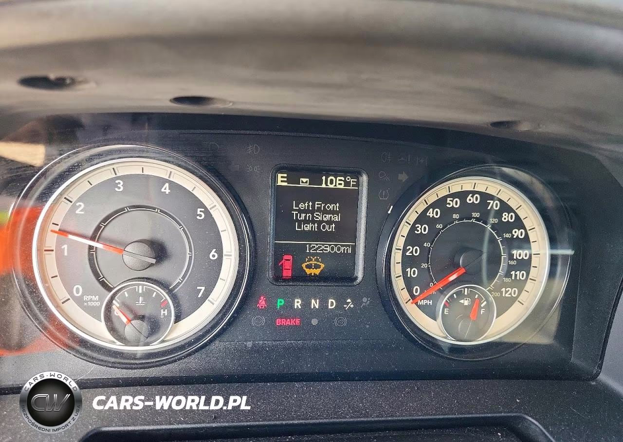 2017 Ram 1500 Slt VIN:1C6RR6GG1HS735581 - 9