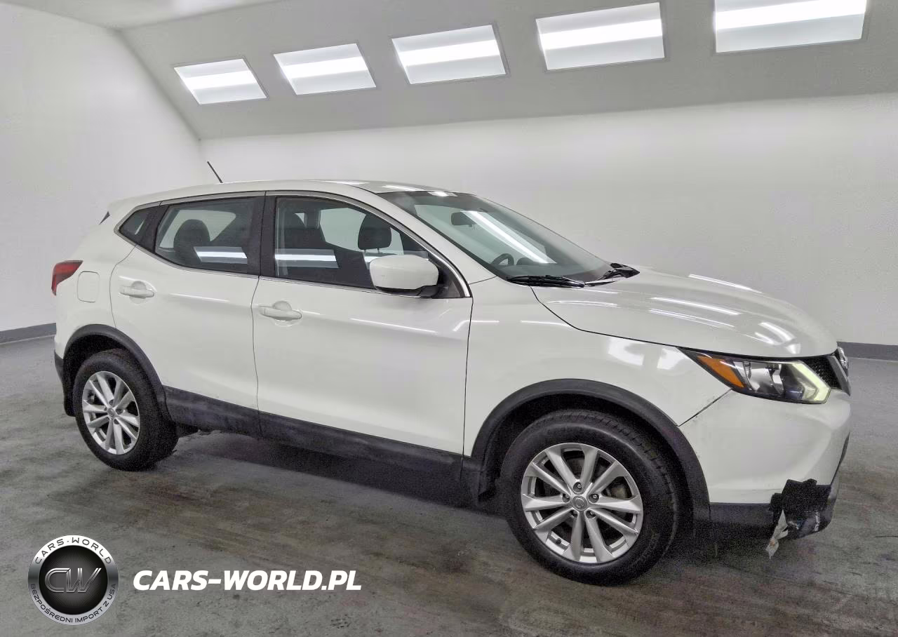 2017 Nissan Rogue Sport S VIN:JN1BJ1CP0HW021804 - 4