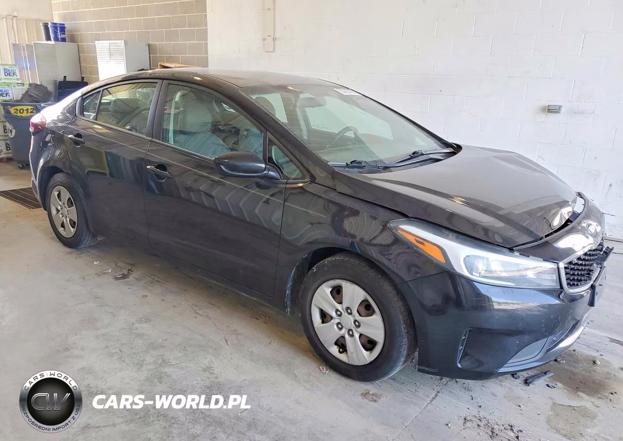 2017 Kia Forte Lx VIN:3KPFK4A70HE072133 - 4