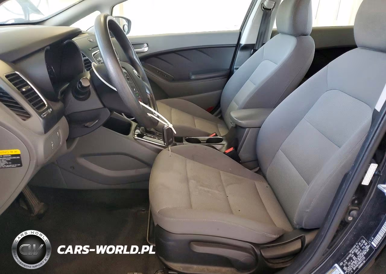 2017 Kia Forte Lx VIN:3KPFK4A70HE072133 - 7