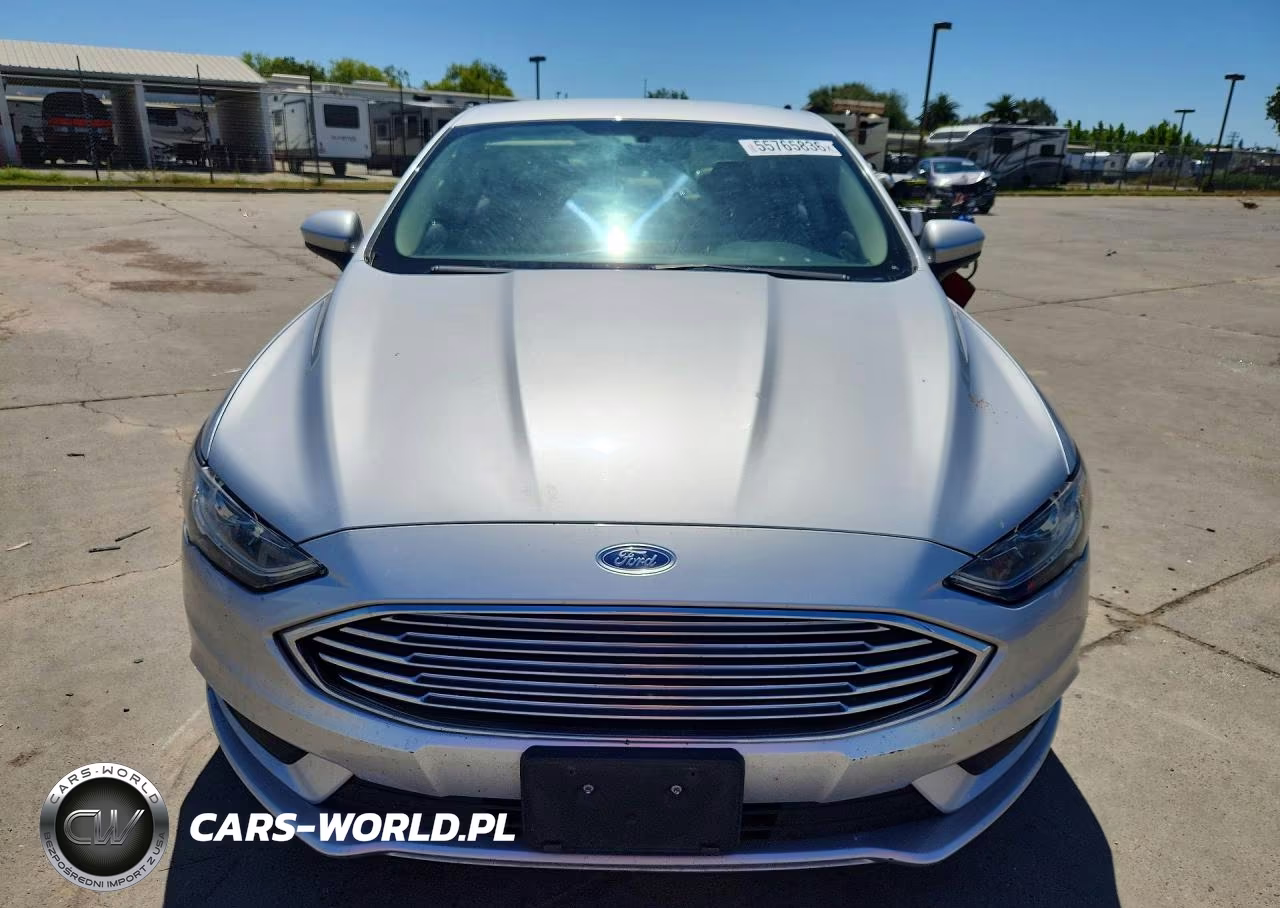 2018 Ford Fusion S VIN:3FA6P0G73JR167971 - 5