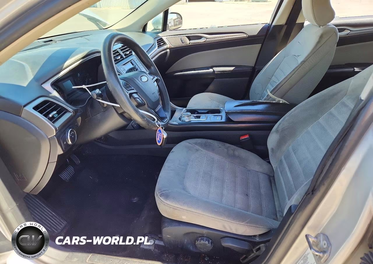 2018 Ford Fusion S VIN:3FA6P0G73JR167971 - 7
