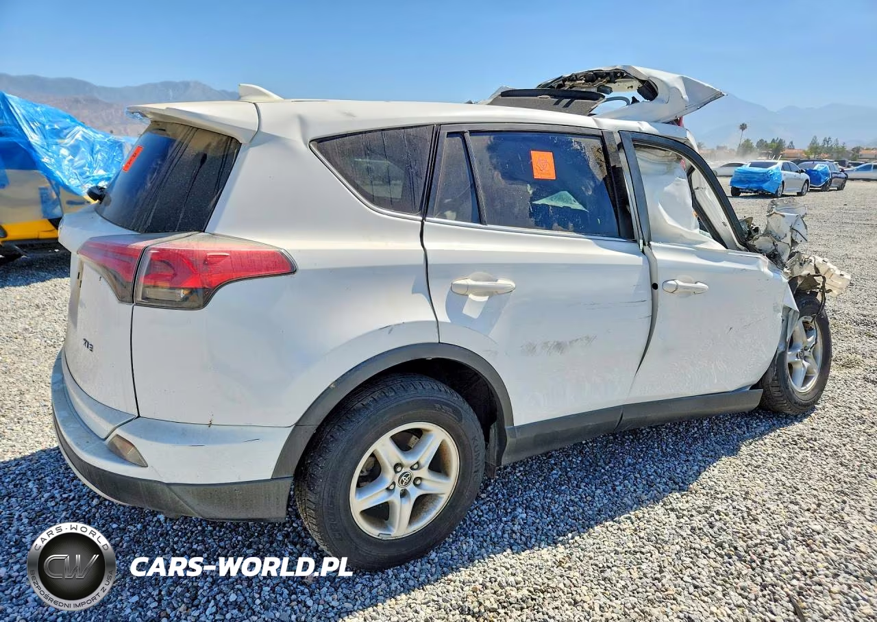 2017 Toyota Rav4 Xle VIN:JTMWFREV7HD105205 - 3