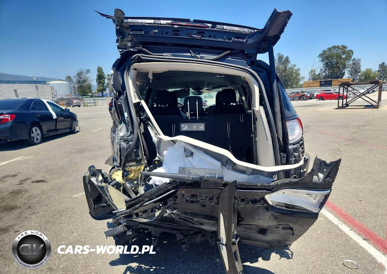 2019 Chrysler Pacifica Touring L VIN:2C4RC1BGXKR665463 - 6