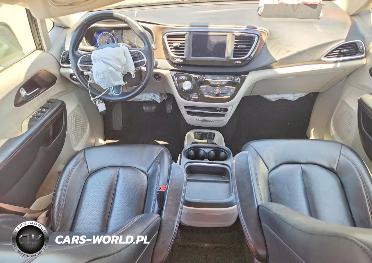 2019 Chrysler Pacifica Touring L VIN:2C4RC1BGXKR665463 - 8