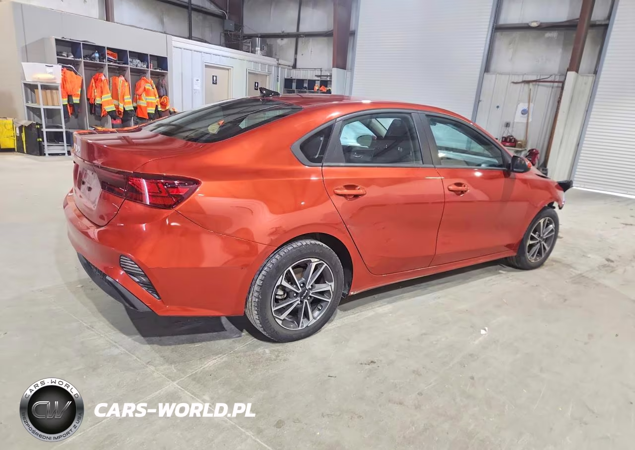 2022 Kia Forte Lxs VIN:3KPF24AD6NE495784 - 3