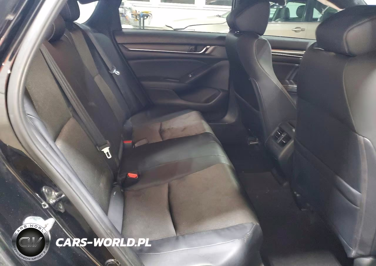 2018 Honda Accord Sport VIN:1HGCV2F34JA020227 - 10