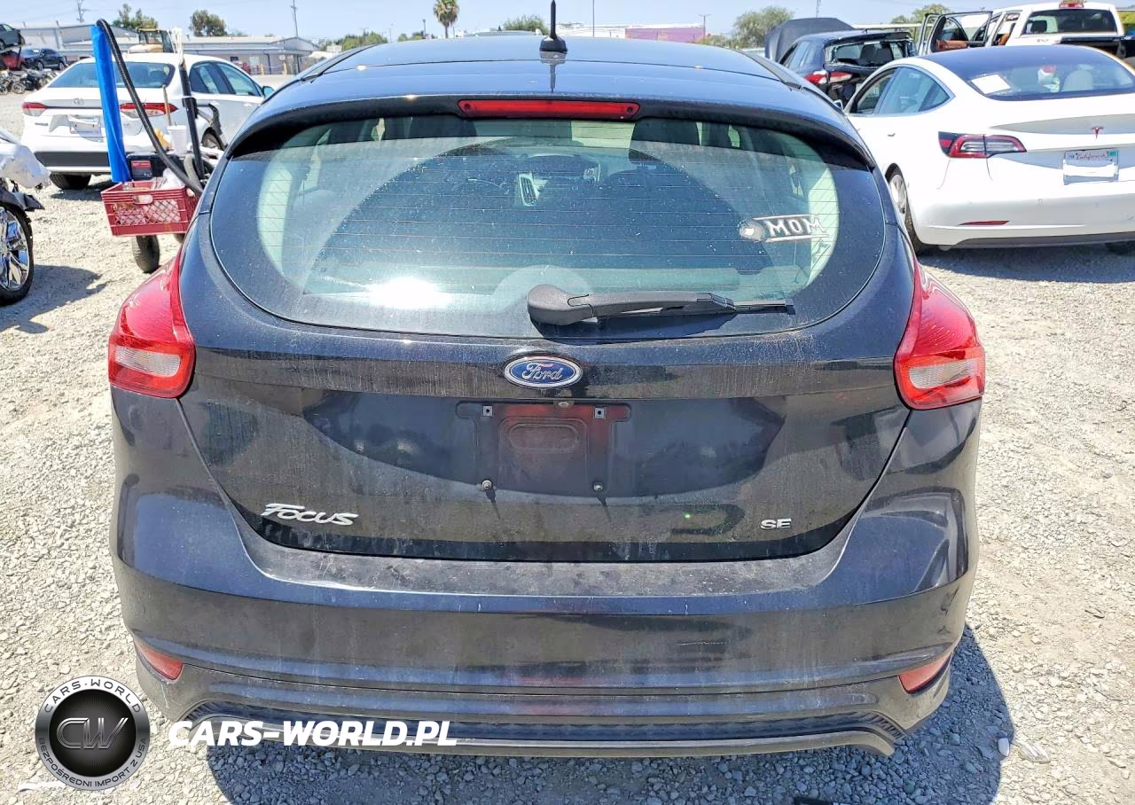 2015 Ford Focus Se VIN:1FADP3K29FL375248 - 6