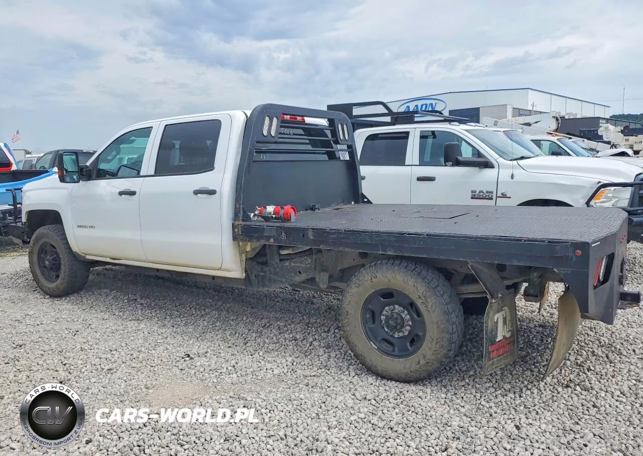 2015 Chevrolet Silverado K2500 Flatbed Truck VIN:1GC1KUE8XFF539333 - 2