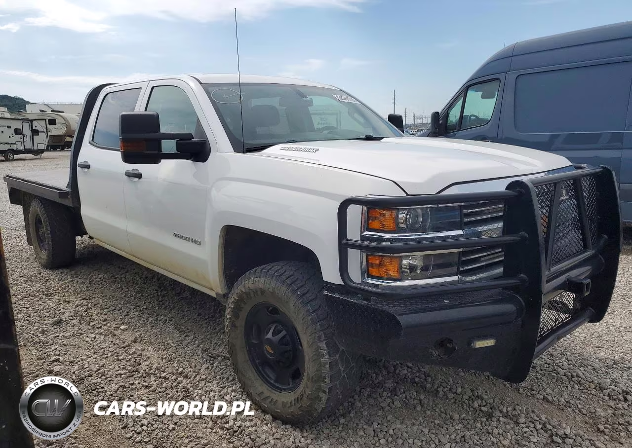2015 Chevrolet Silverado K2500 Flatbed Truck VIN:1GC1KUE8XFF539333 - 4