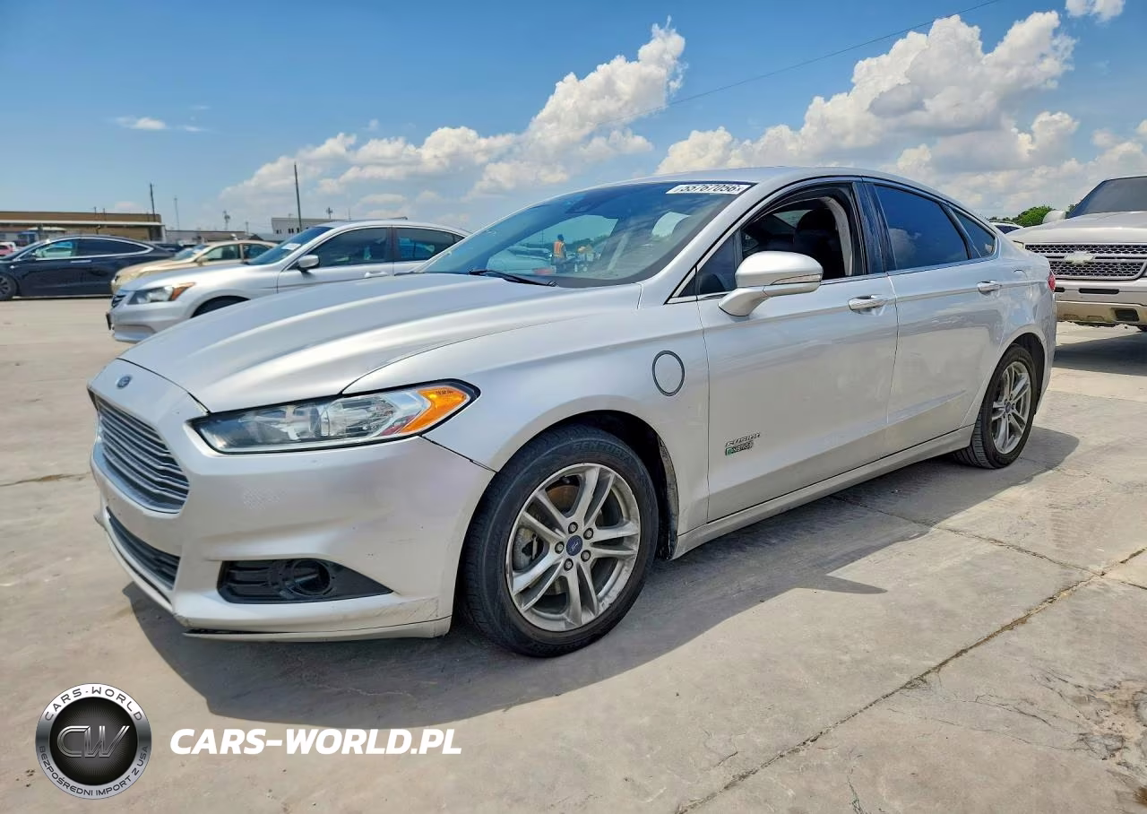 2016 Ford Fusion Titanium Phev – zdjęcie 1 z 12