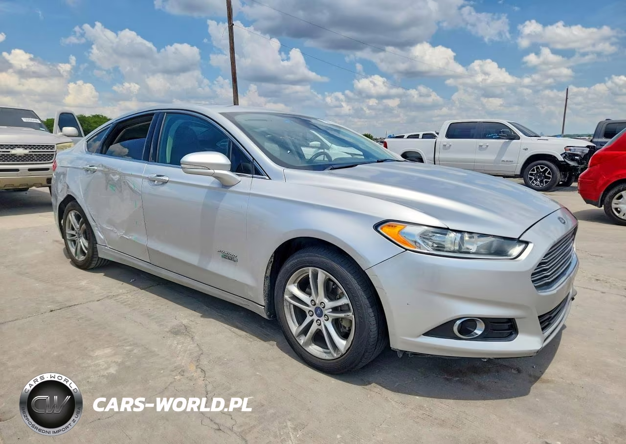 2016 Ford Fusion Titanium Phev VIN:3FA6P0SU8GR384566 - 4
