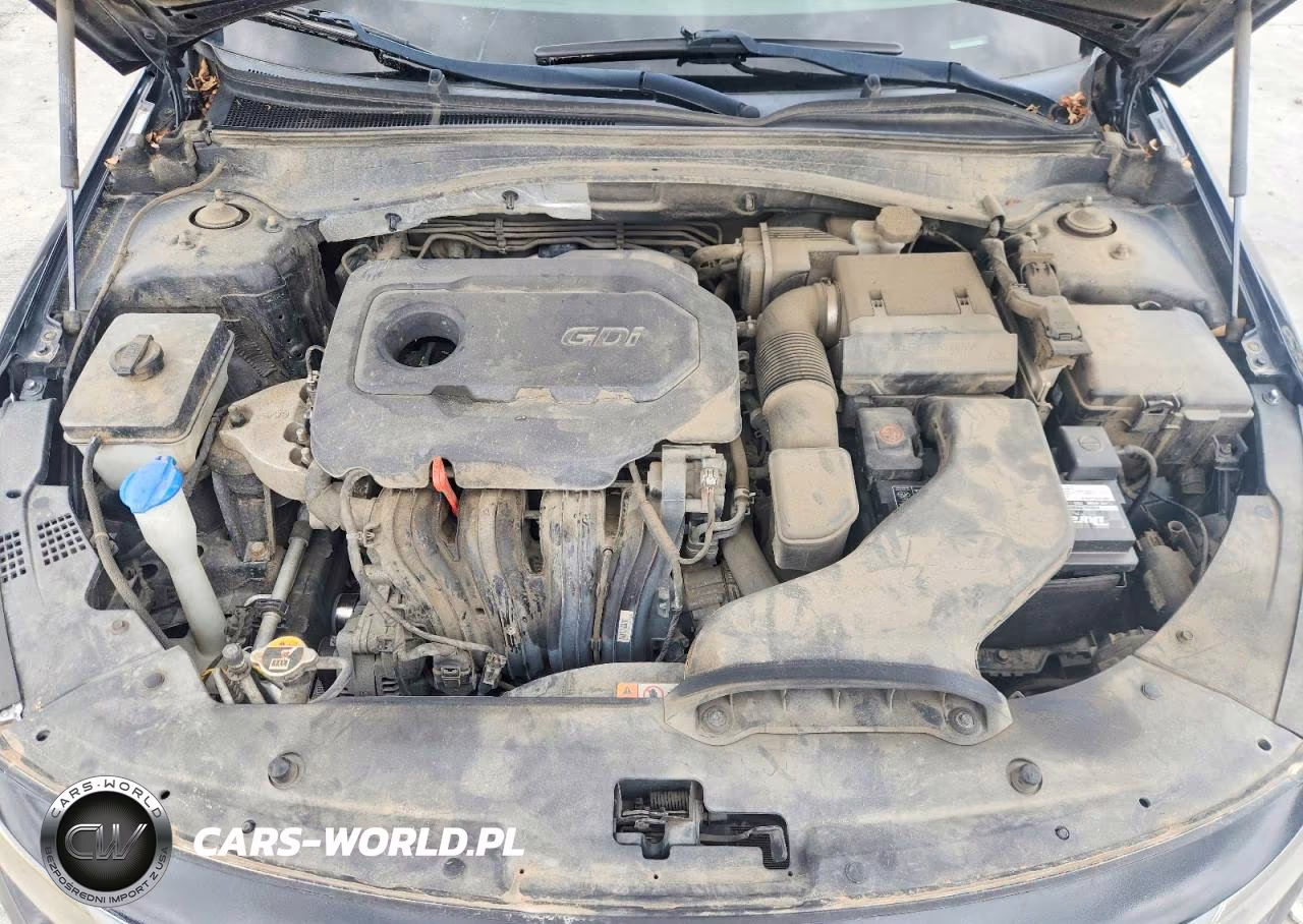 2019 Kia Optima S VIN:5XXGT4L32KG374467 - 11