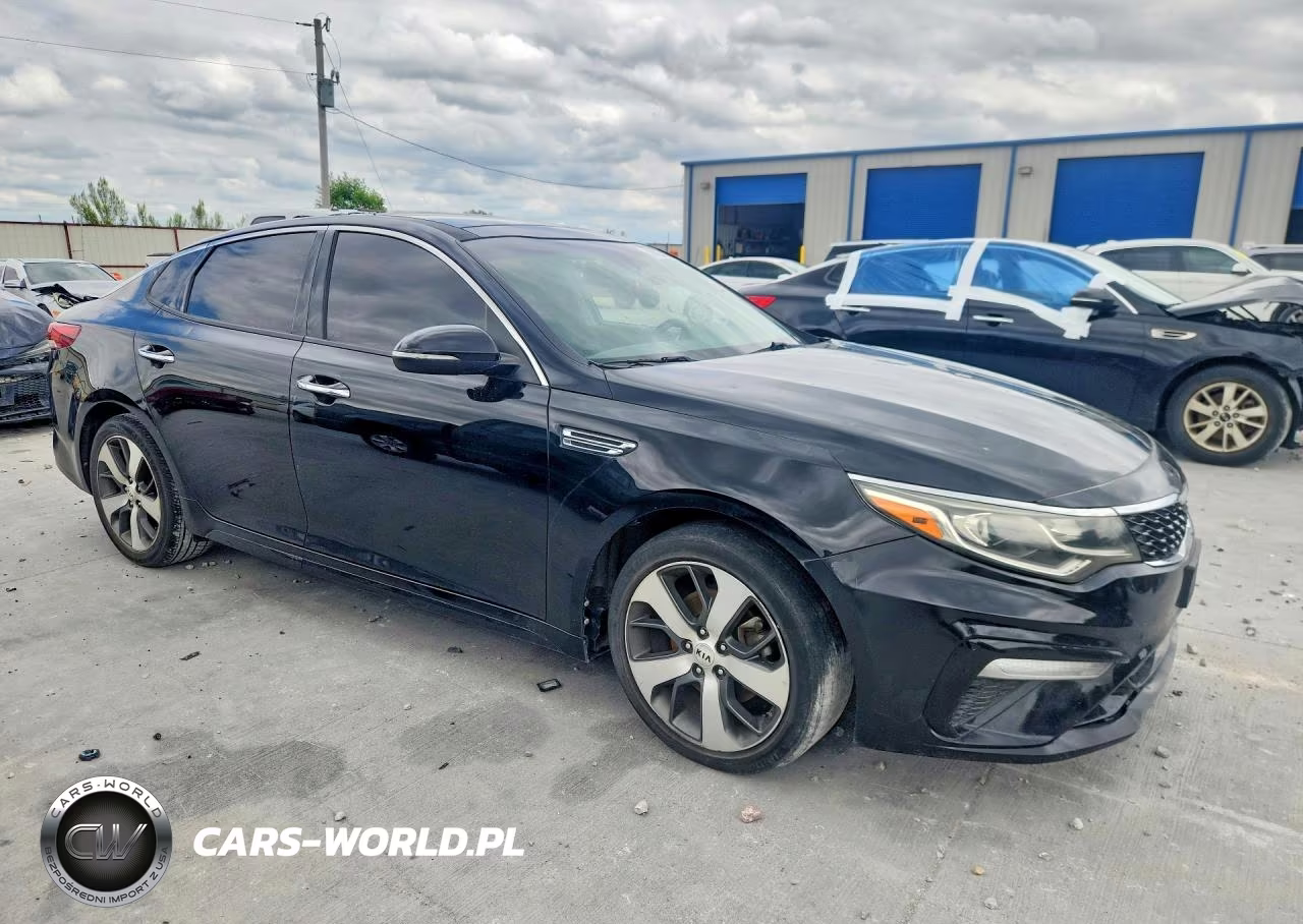 2019 Kia Optima S VIN:5XXGT4L32KG374467 - 4
