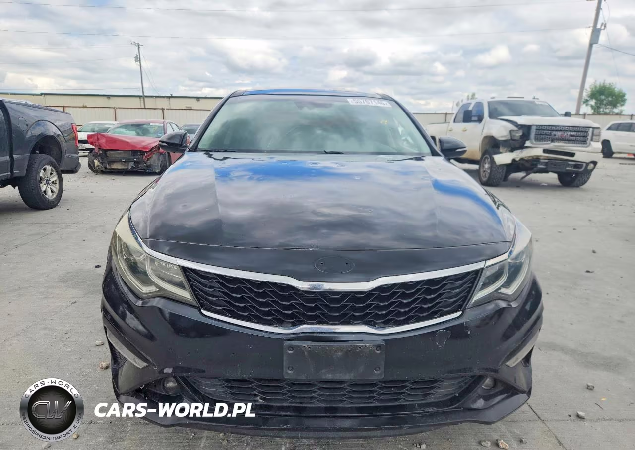 2019 Kia Optima S VIN:5XXGT4L32KG374467 - 5