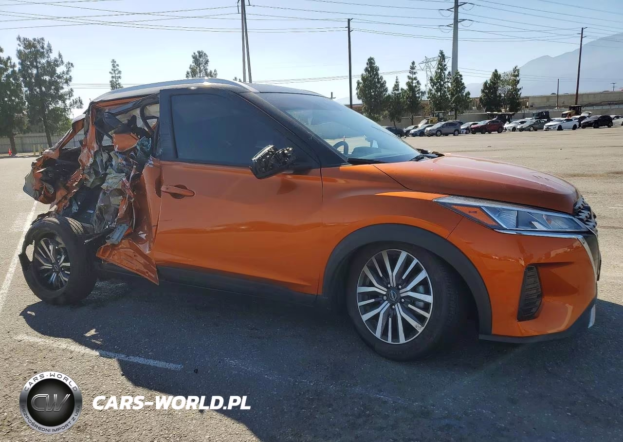 2023 Nissan Kicks Sv VIN:3N1CP5CV4PL561735 - 4