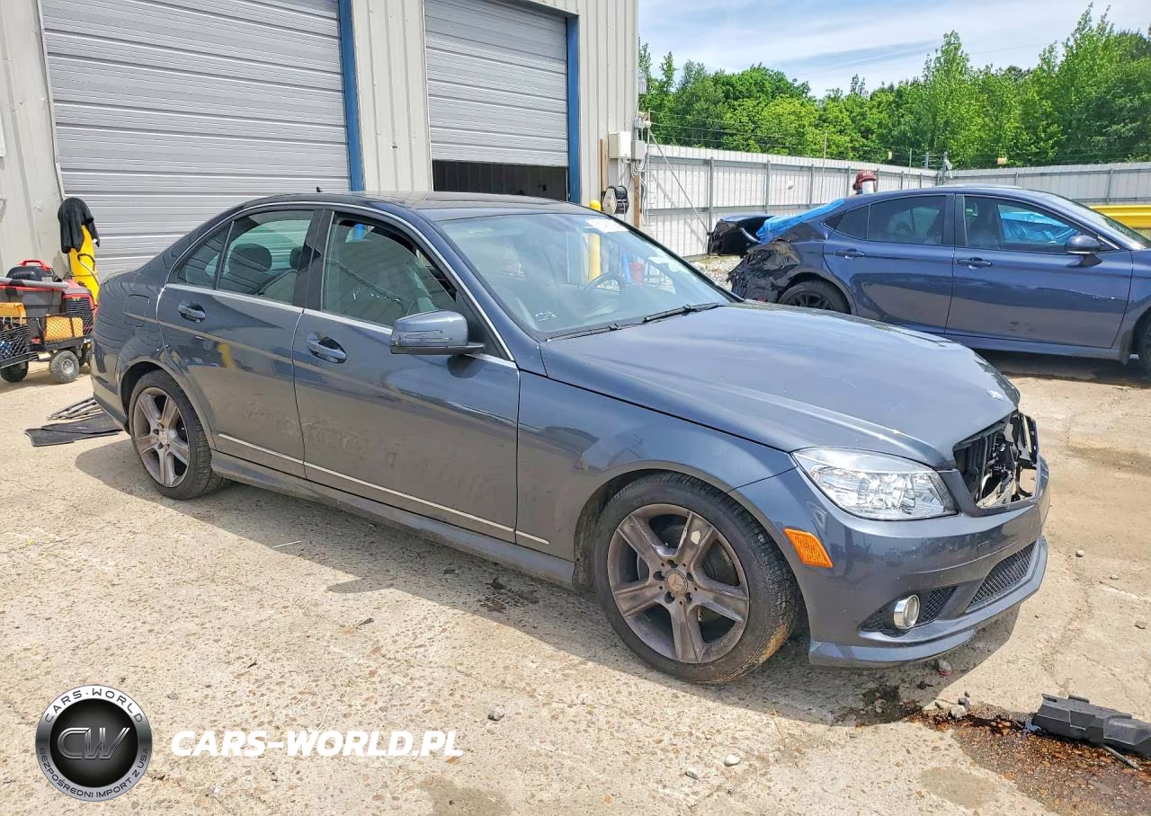 2010 Mercedes-Benz C 300 VIN:WDDGF5EB9AR098355 - 4