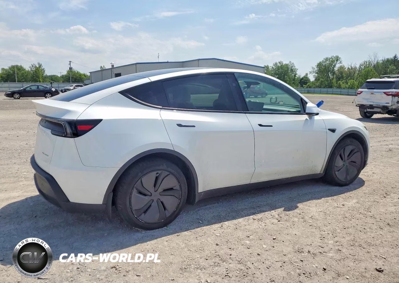 2026 Tesla Model Y VIN:7SAYGDEE0TF551113 - 3