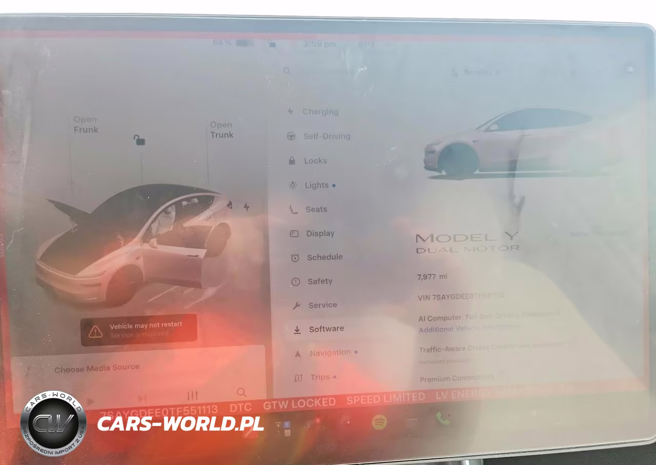 2026 Tesla Model Y VIN:7SAYGDEE0TF551113 - 9