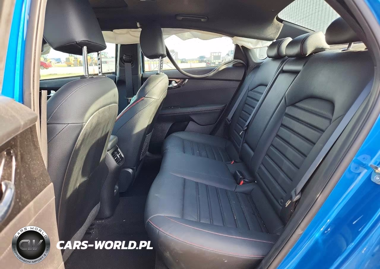 2023 Kia Forte Gt VIN:3KPF44AC7PE618335 - 10