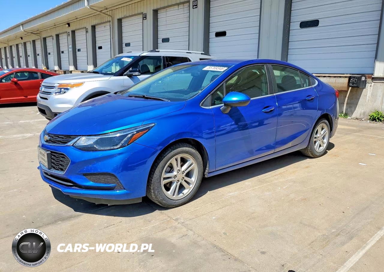 2018 Chevrolet Cruze Lt – zdjęcie 1 z 12