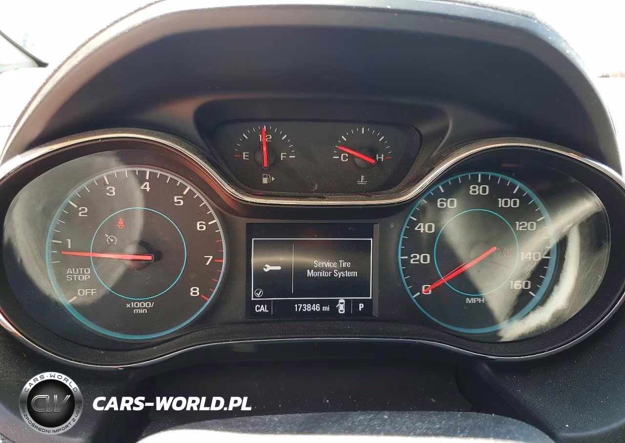 2018 Chevrolet Cruze Lt VIN:1G1BE5SM4J7233288 - 9