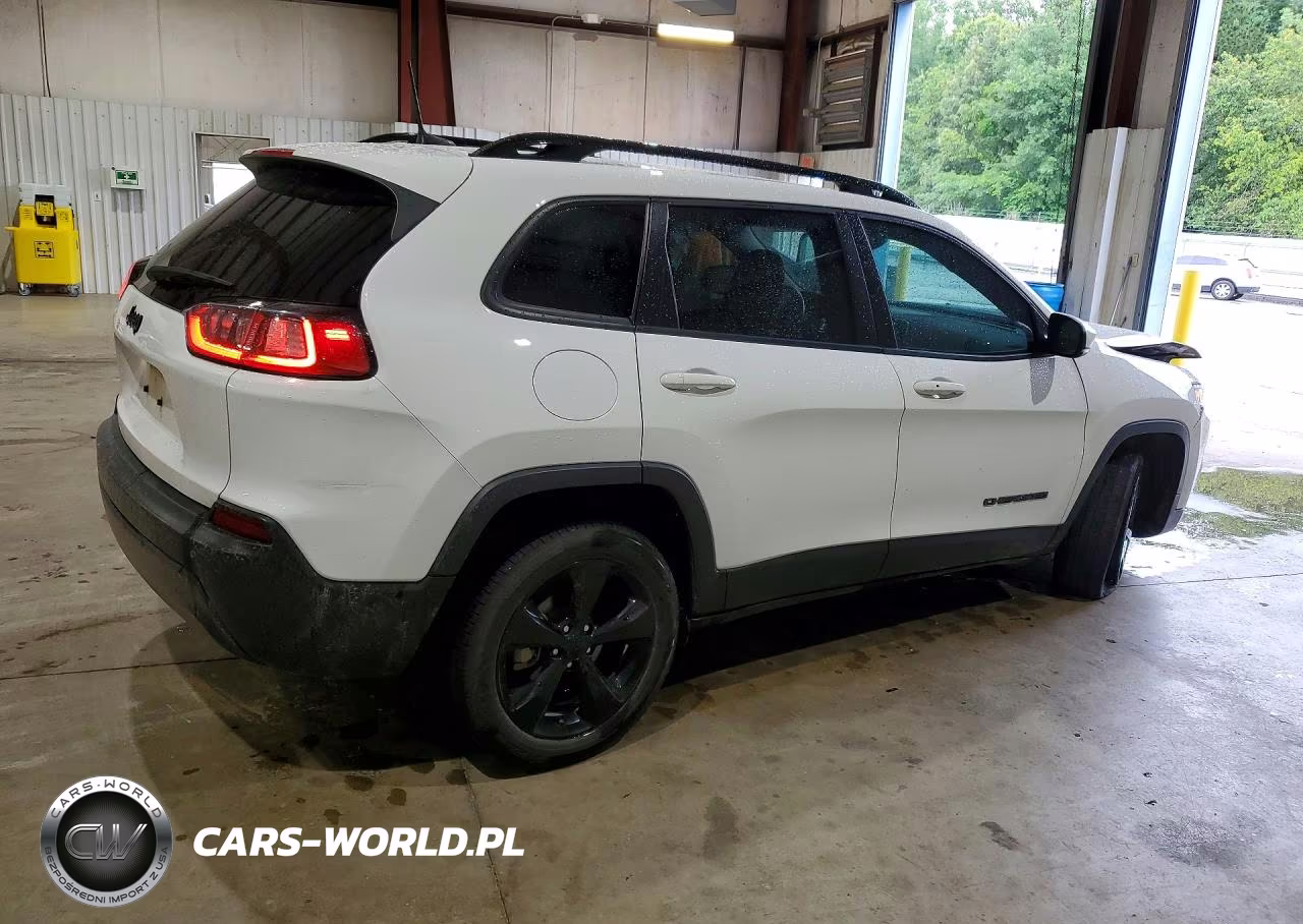 2021 Jeep Cherokee Latitude Plus VIN:1C4PJLLB7MD144184 - 3