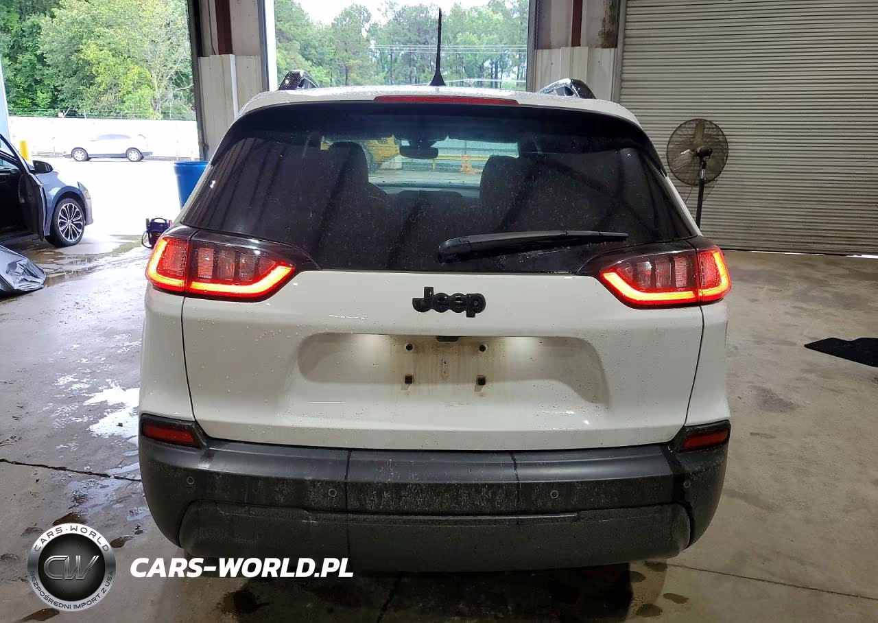 2021 Jeep Cherokee Latitude Plus VIN:1C4PJLLB7MD144184 - 6