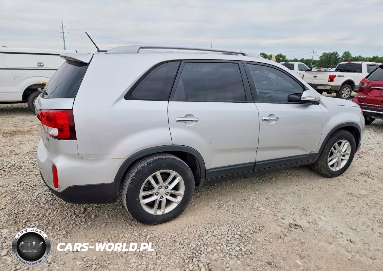 2014 Kia Sorento Lx VIN:5XYKTDA60EG442112 - 3
