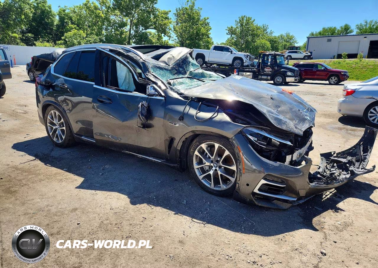 2023 BMW X5 xDrive45E VIN:5UXTA6C05P9P80123 - 4