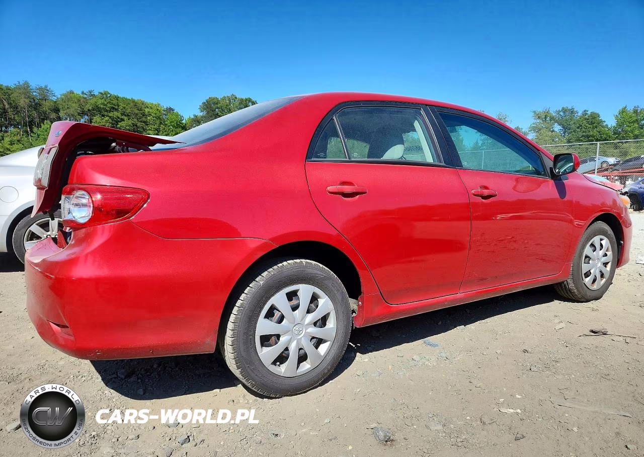 2011 Toyota Corolla Le VIN:2T1BU4EE2BC741817 - 3