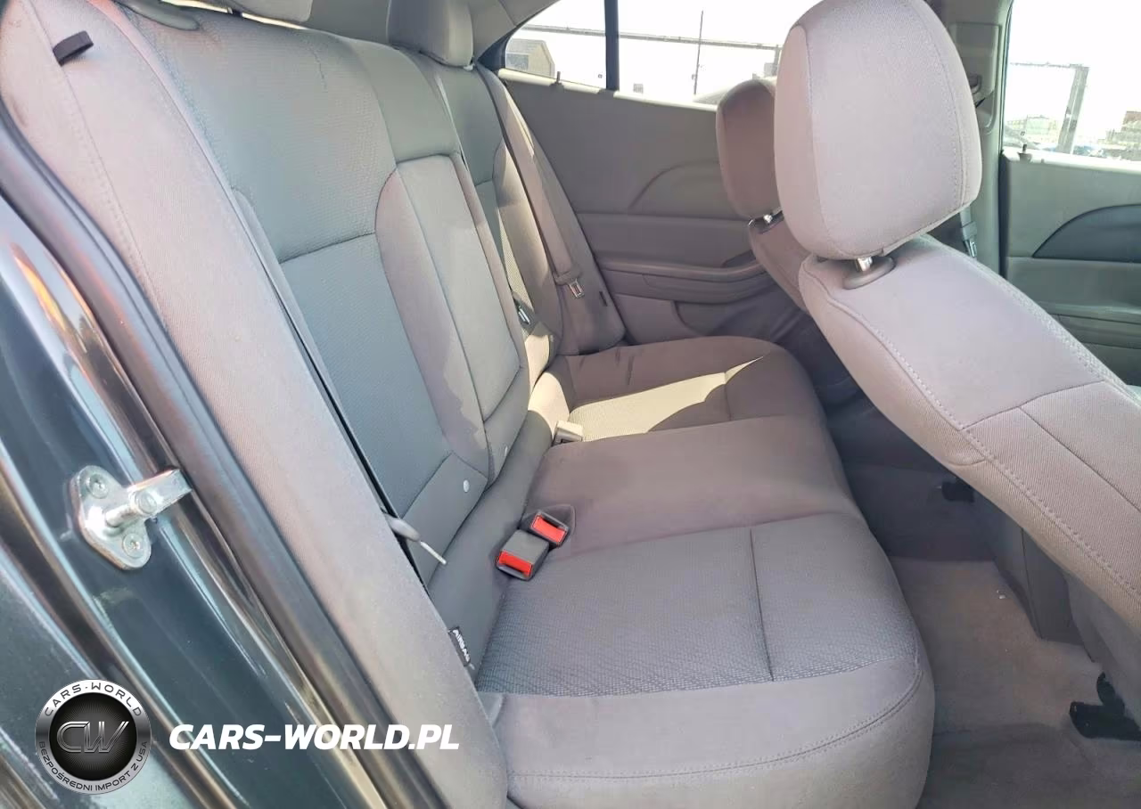 2015 Chevrolet Malibu Ls VIN:1G11B5SL1FF129155 - 10