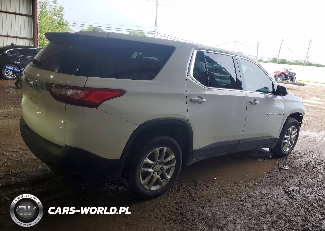 2020 Chevrolet Traverse Ls VIN:1GNERFKW7LJ306988 - 3