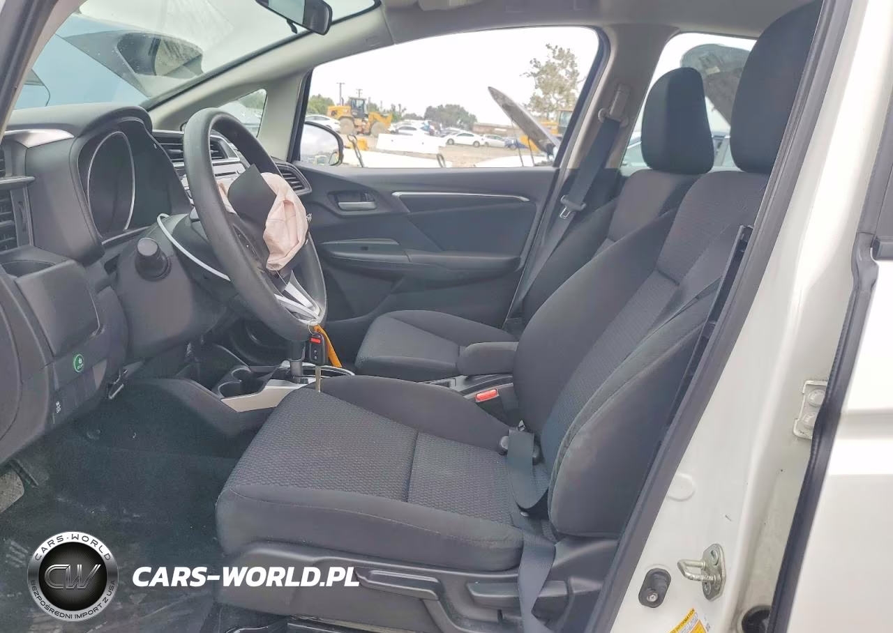 2020 Honda Fit Lx VIN:3HGGK5H44LM703956 - 7