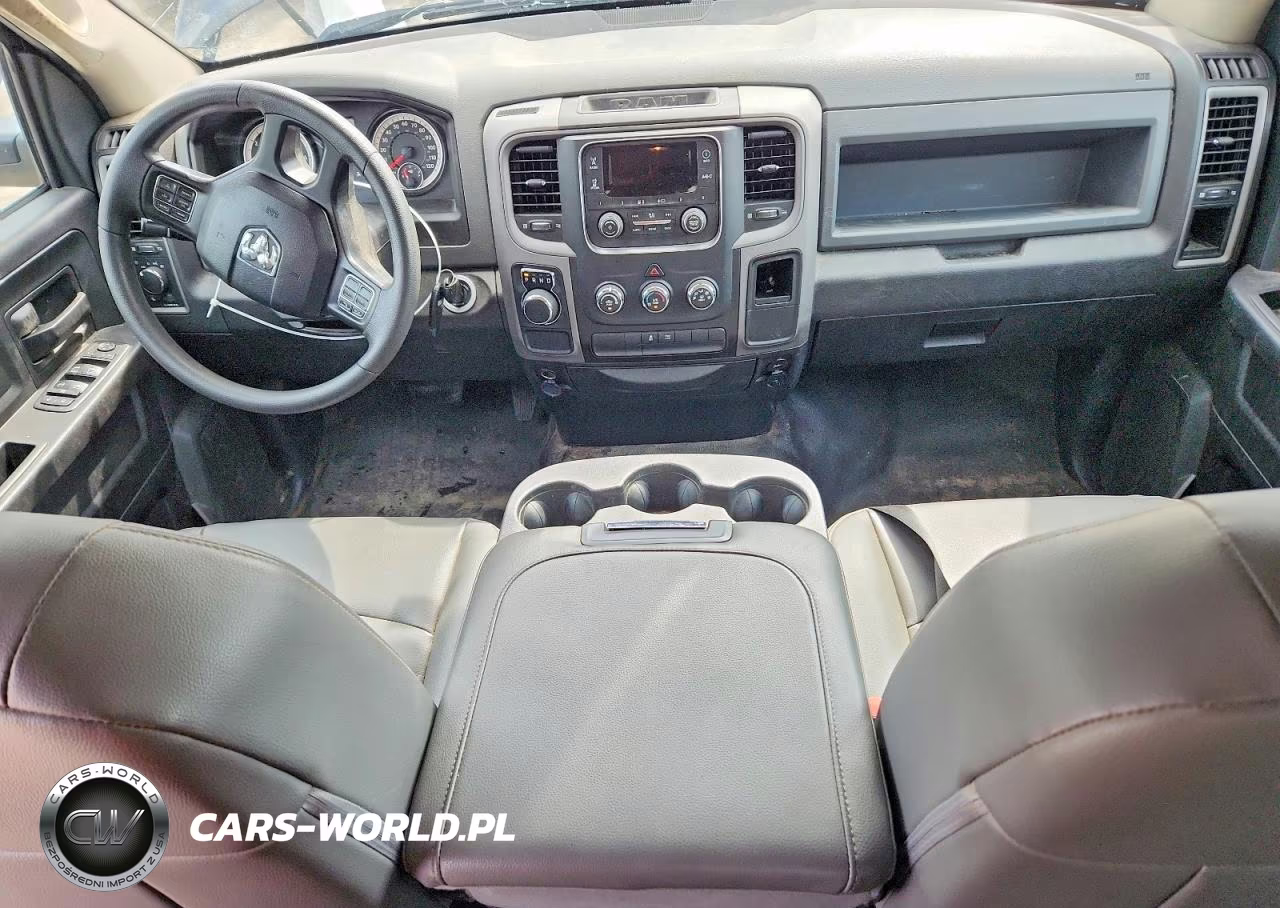 2019 Ram 1500 Classic Tradesman VIN:1C6RR6FG8KS529909 - 8