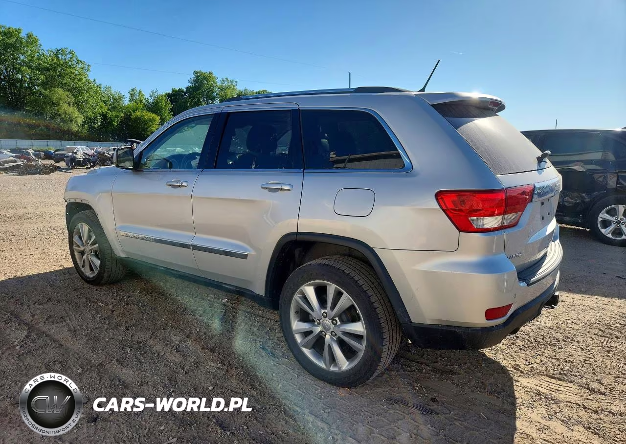 2012 Jeep Grand Cherokee Laredo VIN:1C4RJEAT3CC361865 - 2