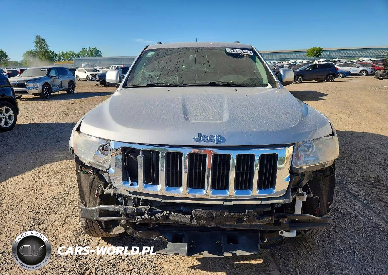 2012 Jeep Grand Cherokee Laredo VIN:1C4RJEAT3CC361865 - 5