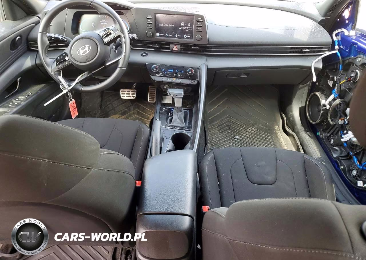 2025 Hyundai Elantra Sel Sport VIN:KMHLM4DG9SU058907 - 8