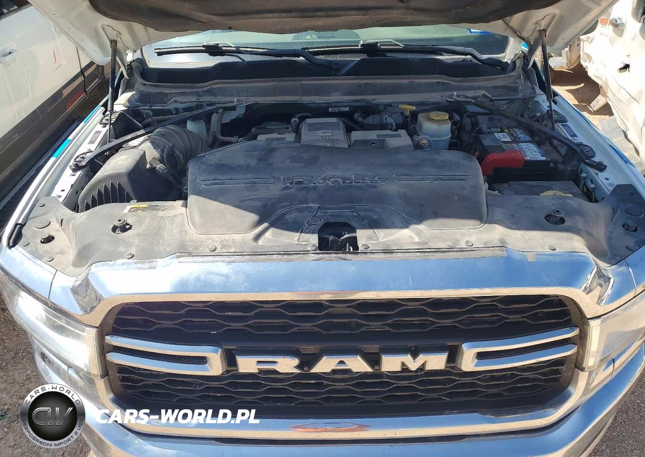 2022 Ram 3500 VIN:3C7WRTCL2NG398146 - 11