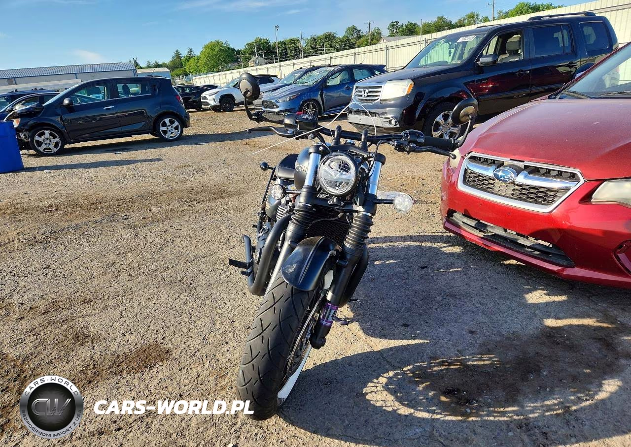 2018 Triumph Motorcycle Bonneville Bobber Black VIN:SMTD53HL9JT869183 - 2