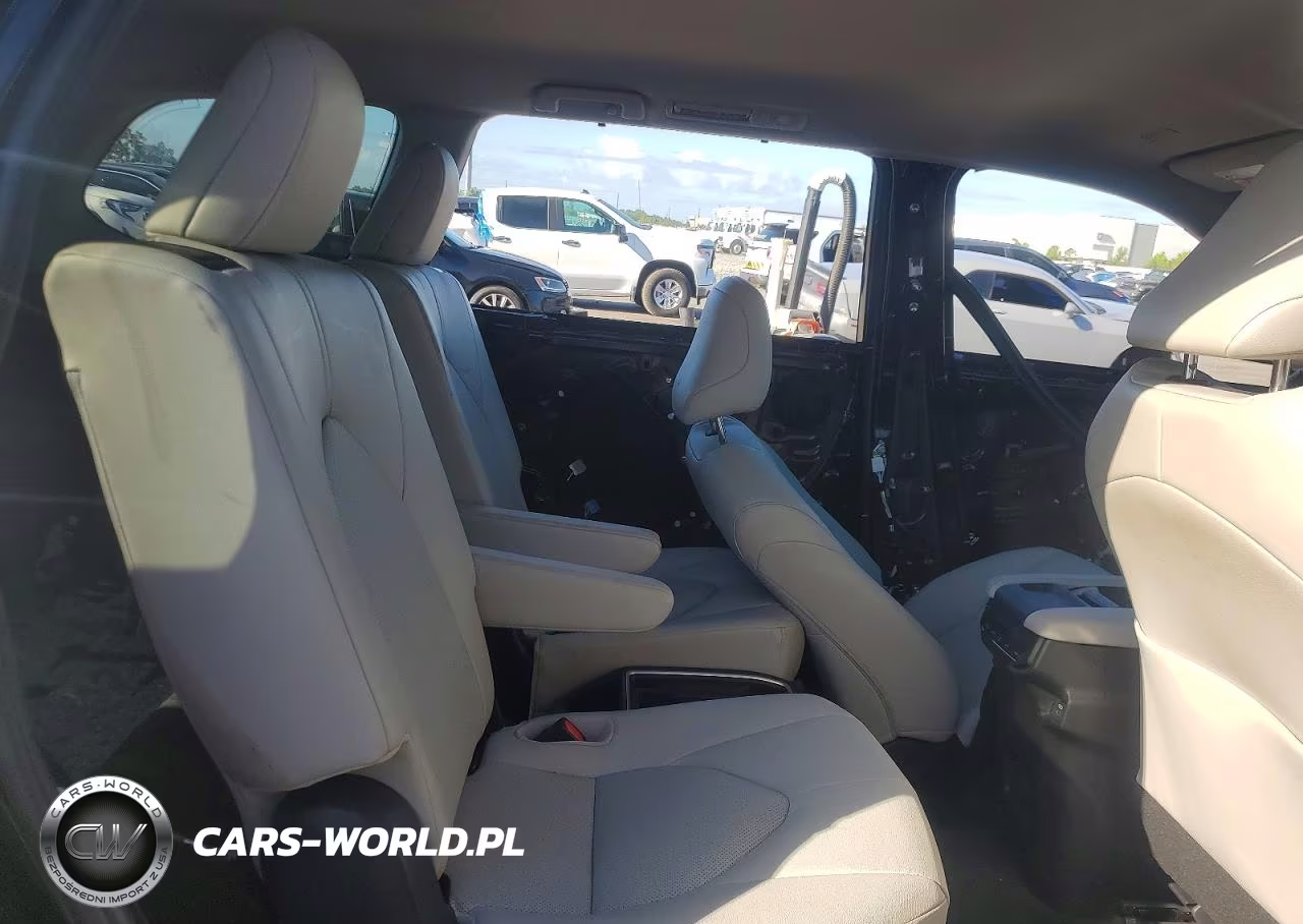 2026 Toyota Grand Highlander Xle VIN:5TDABAA5XTS003794 - 10
