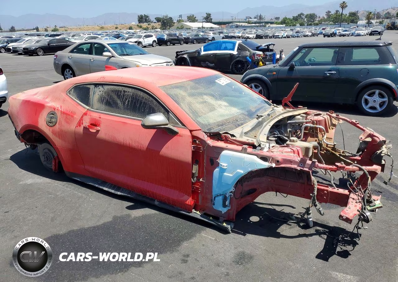 2019 Chevrolet Camaro VIN:1G1FK1R65K0150912 - 4