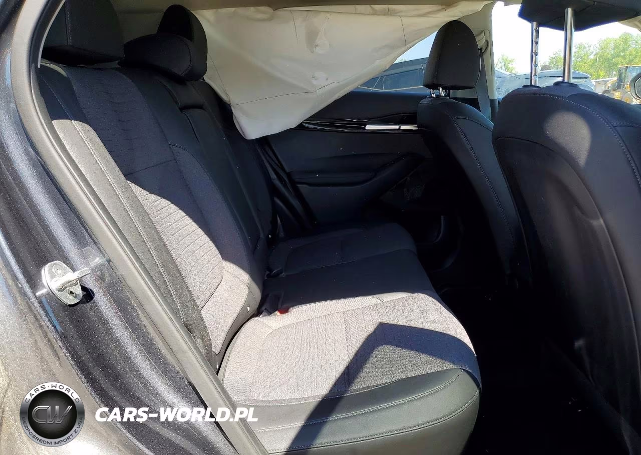 2021 Kia Seltos S VIN:KNDEUCAA5M7218452 - 11