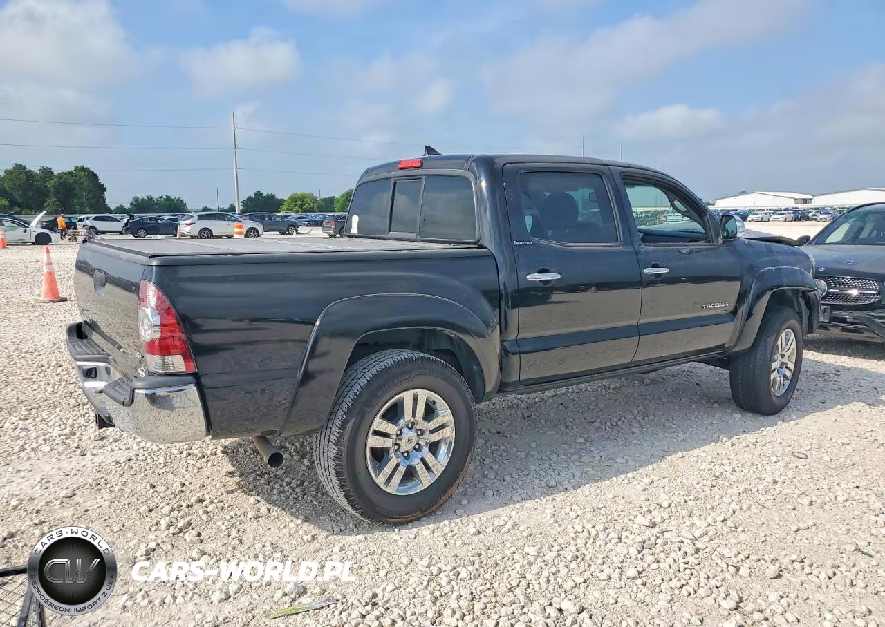 2015 Toyota Tacoma V6 VIN:5TFLU4ENXFX138741 - 3