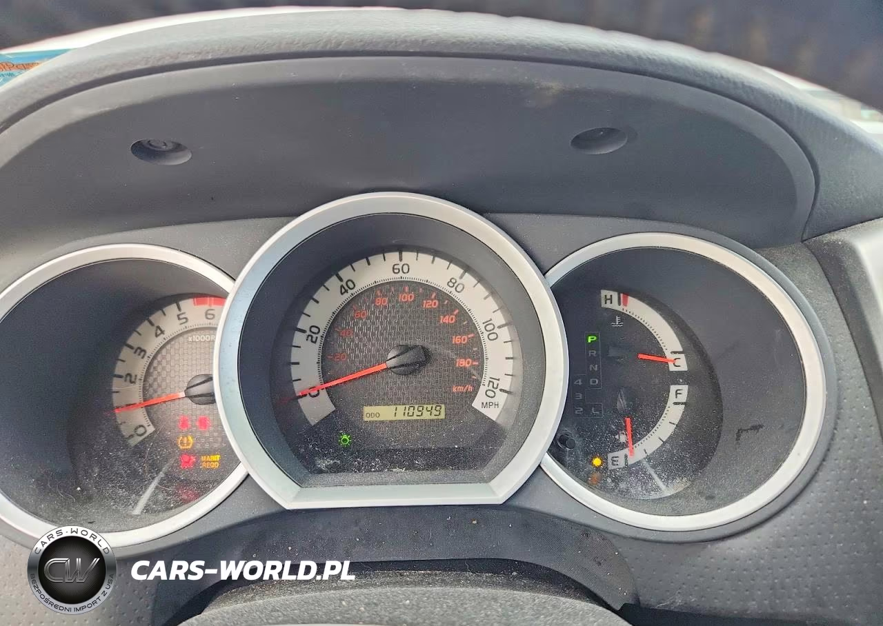 2015 Toyota Tacoma V6 VIN:5TFLU4ENXFX138741 - 9