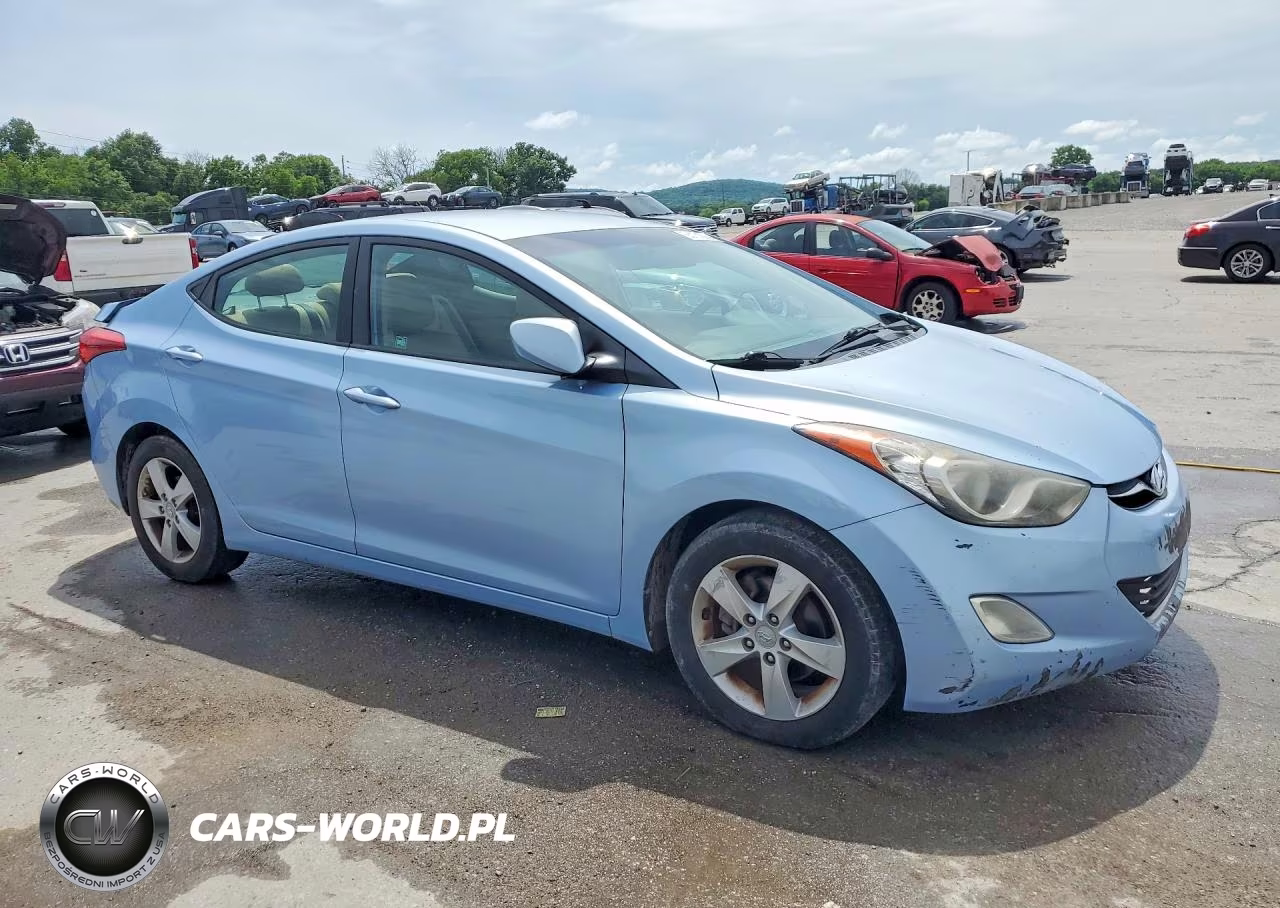 2012 Hyundai Elantra Gls VIN:KMHDH4AE5CU275383 - 4