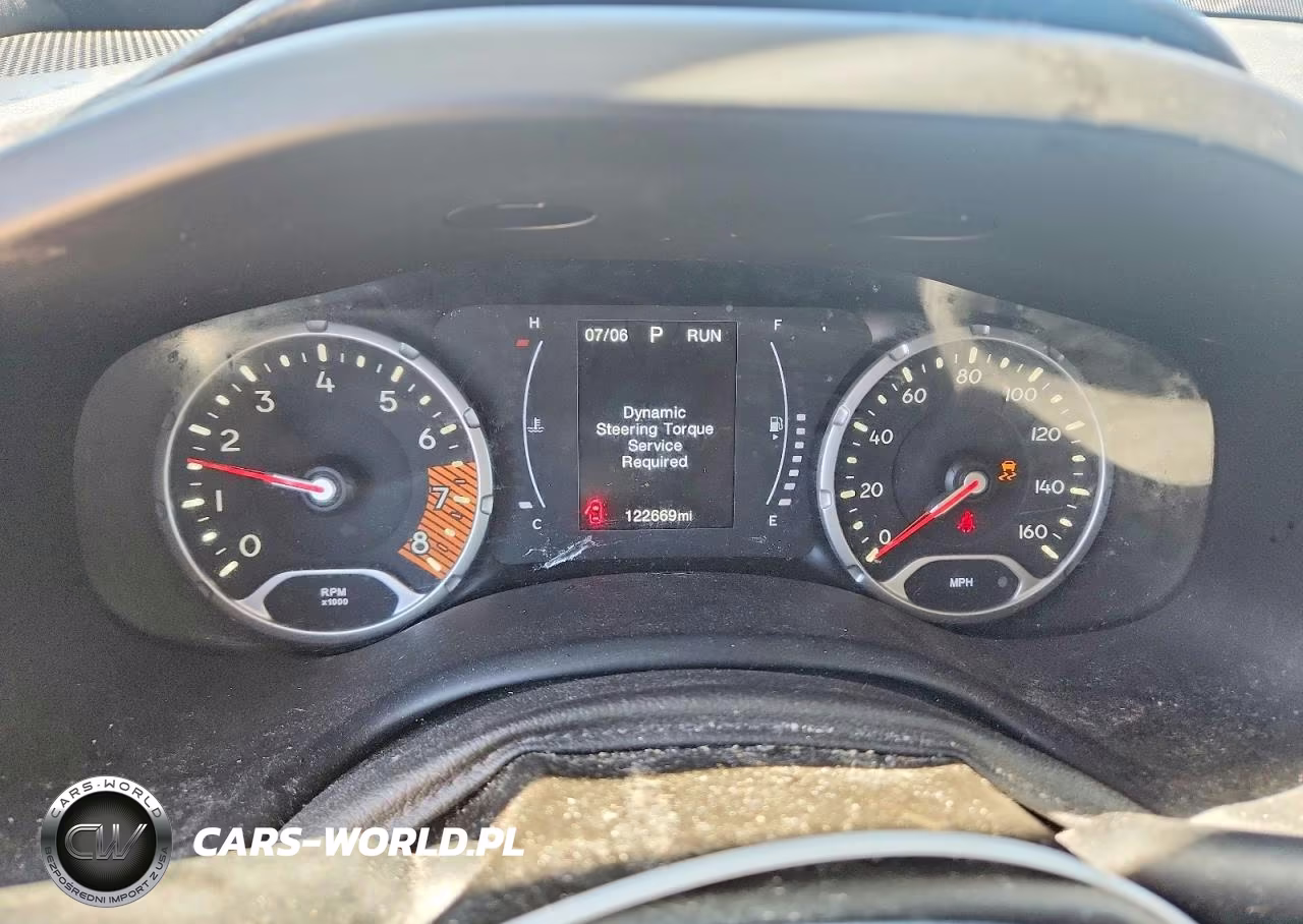 2020 Jeep Renegade Latitude VIN:ZACNJABB4LPL56695 - 9