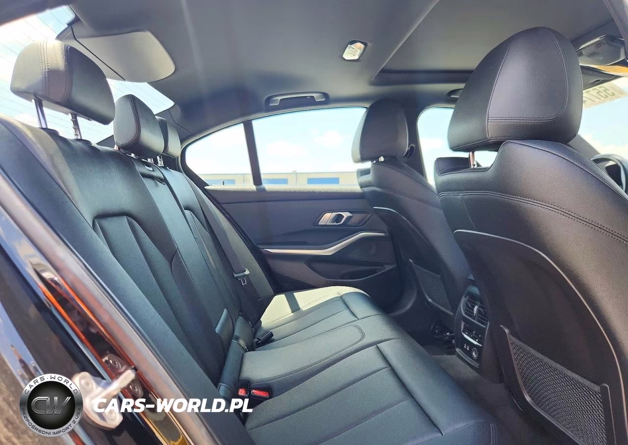 2019 BMW 330I VIN:3MW5R1J52K8B01803 - 10