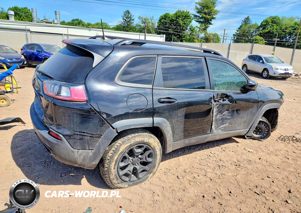 2022 Jeep Cherokee Latitude VIN:1C4PJMCX1ND540677 - 3